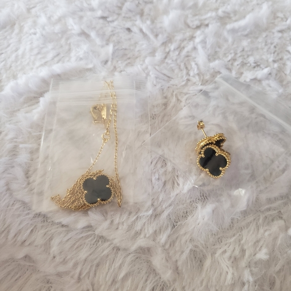 Jewelry - Picture 4 of 4